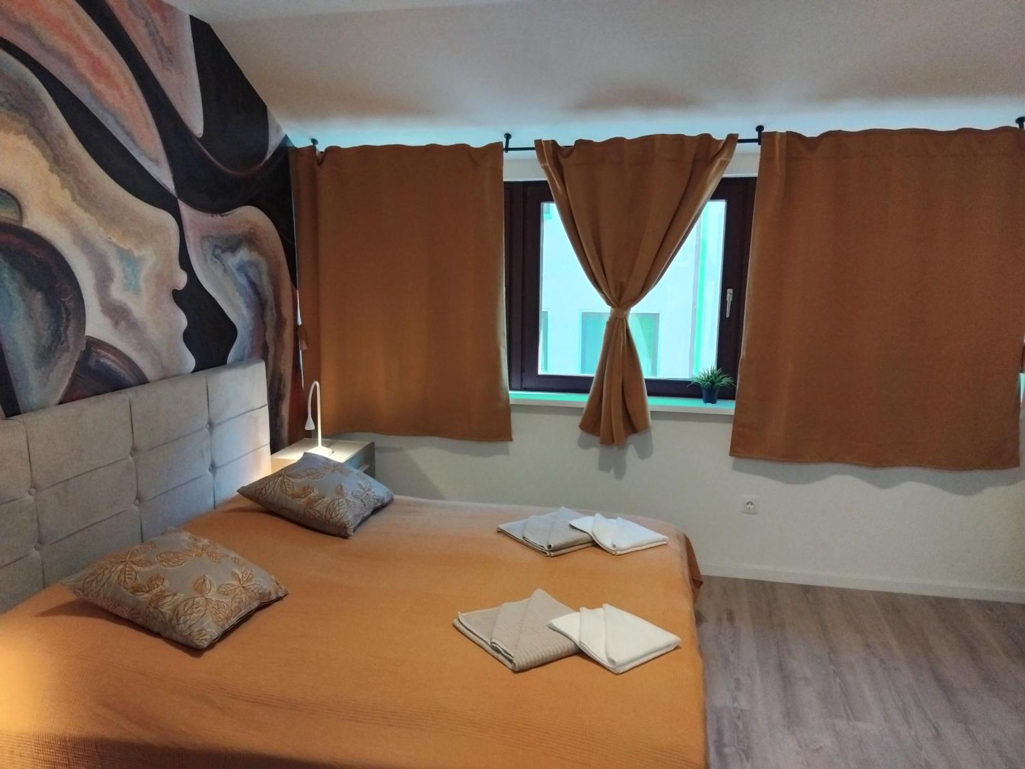 Szent Benedek Apartman Appartement Fot Buitenkant foto